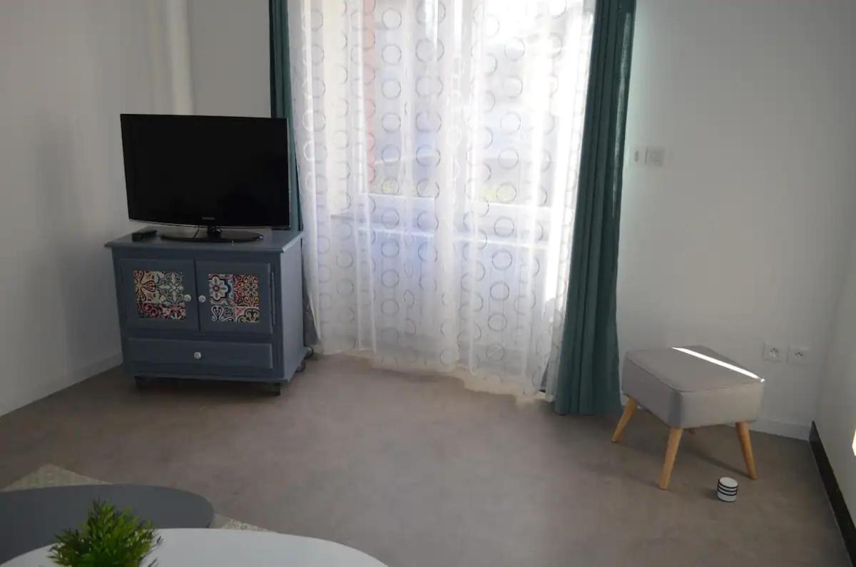 Agreable Maison Petit Jardin A 7 Minutes De Reims Pargny-les-Reims Exterior photo